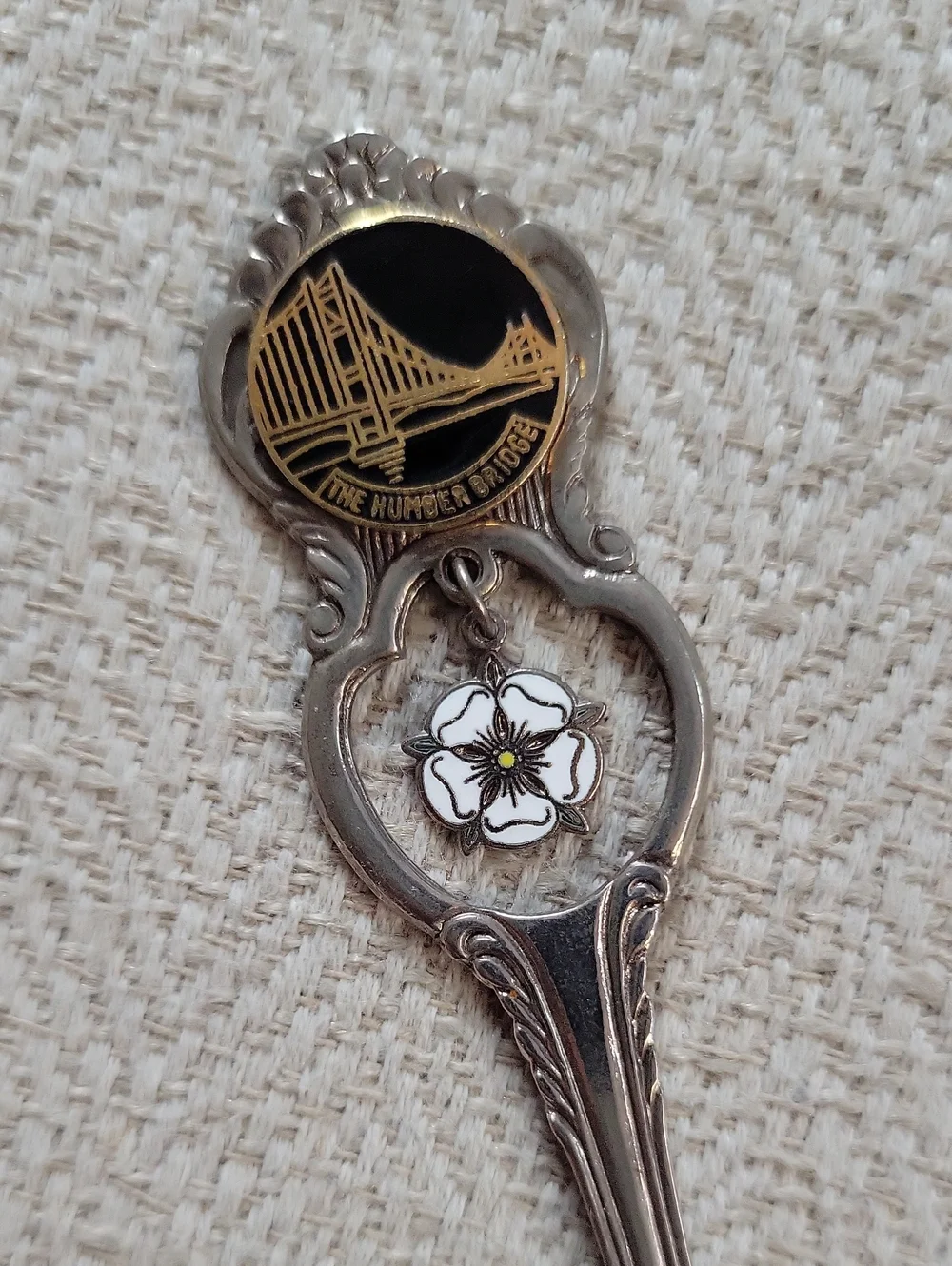 Vintage Humber Bridge Souvenir Spoon Yorkshire White Rose